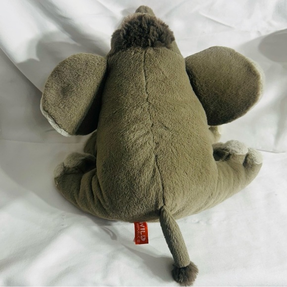 Wild Republic Cuddlekins Baby Elephant Plush Sitting Stuffed Animal Realistic - Picture 4 of 6